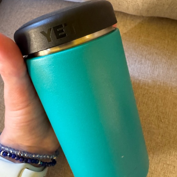 YETI Aqua Drink Holder - Picture 3 of 7